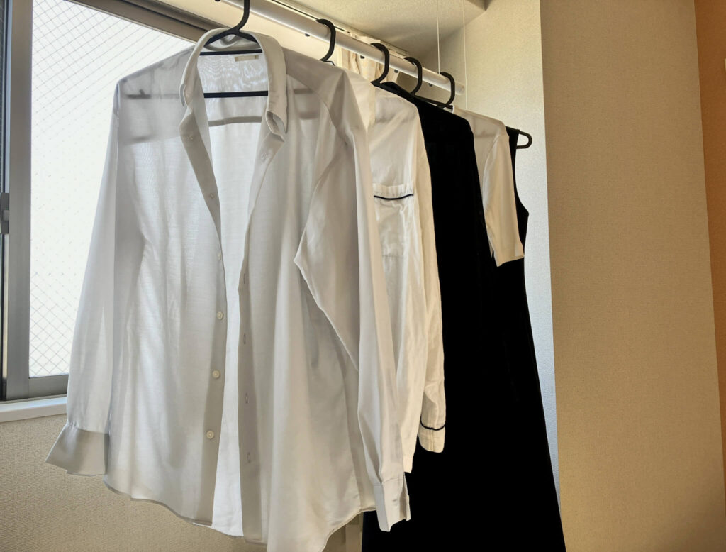 部屋干しの洗濯物