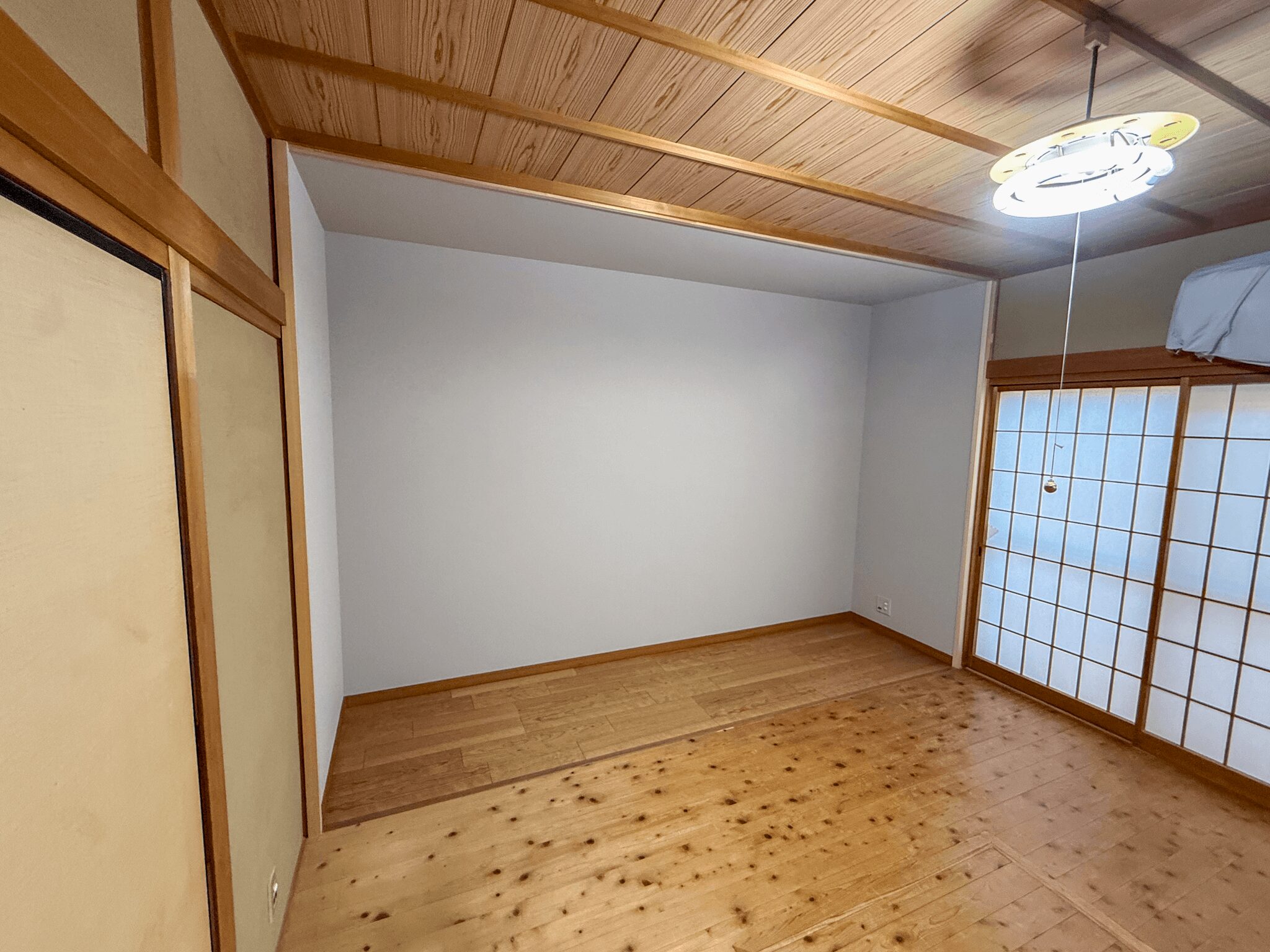 橿原市で押入れと床の間を撤去し一部屋に整えた和室